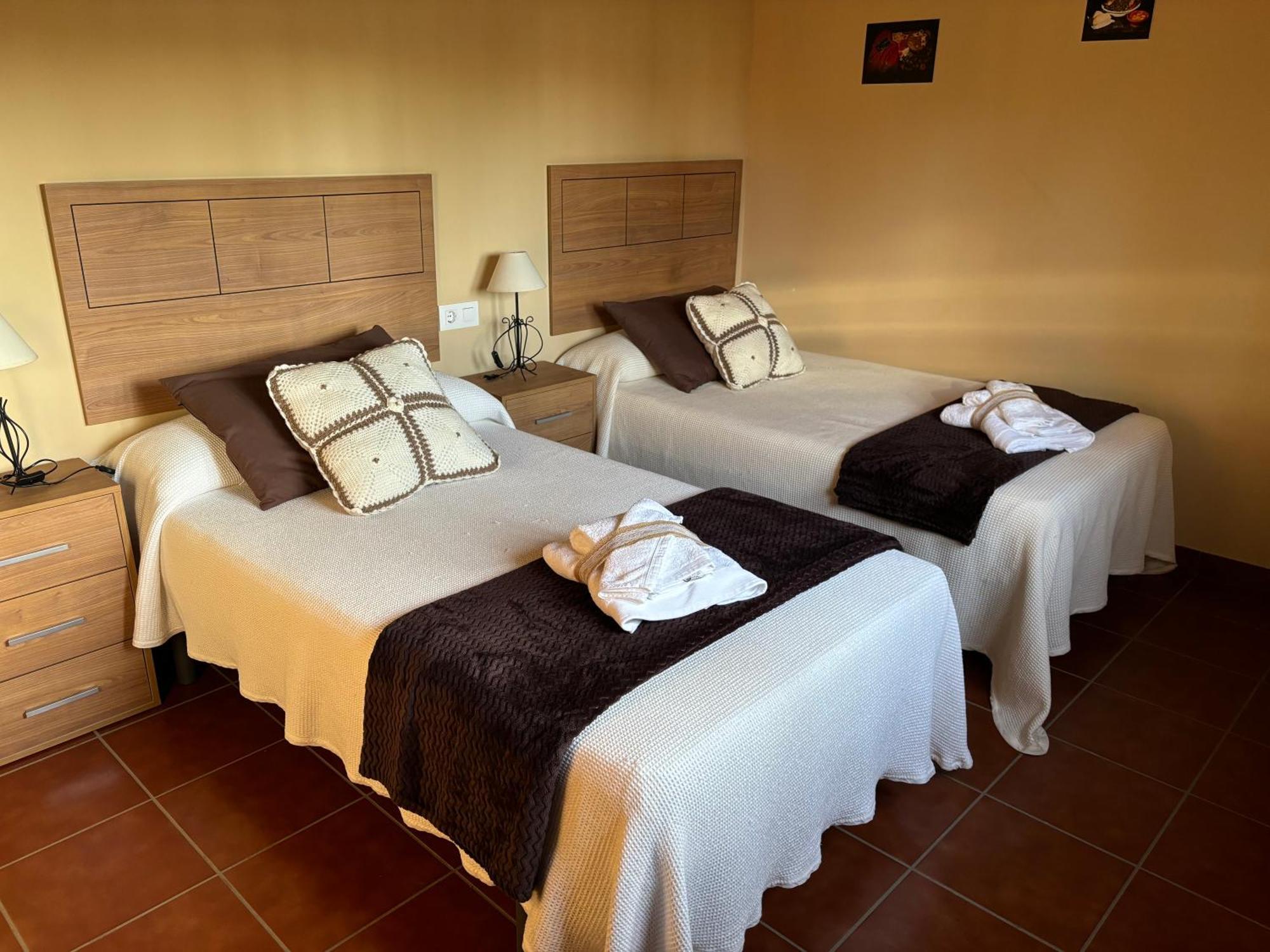 Hotel Complejo Rural La Paloma Arroyo de la Luz Esterno foto